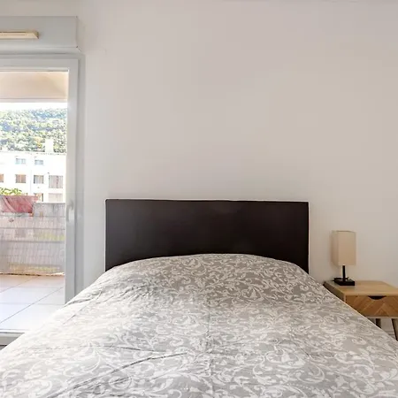 Apparemment F3 Avec Terrasse Clim & Tram Νίκαια